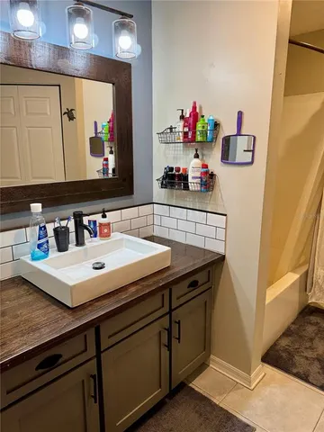 $299,999 | 4 Waterford Place, Palm Coast, FL 32164