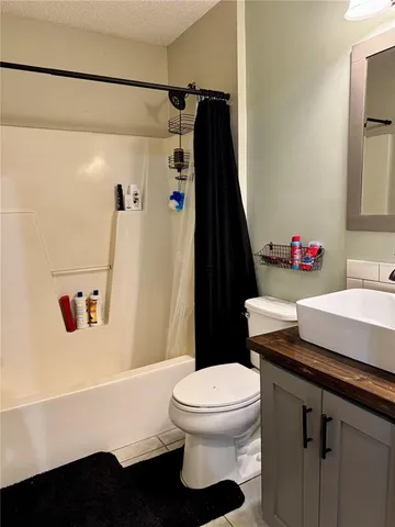 $299,999 | 4 Waterford Place, Palm Coast, FL 32164