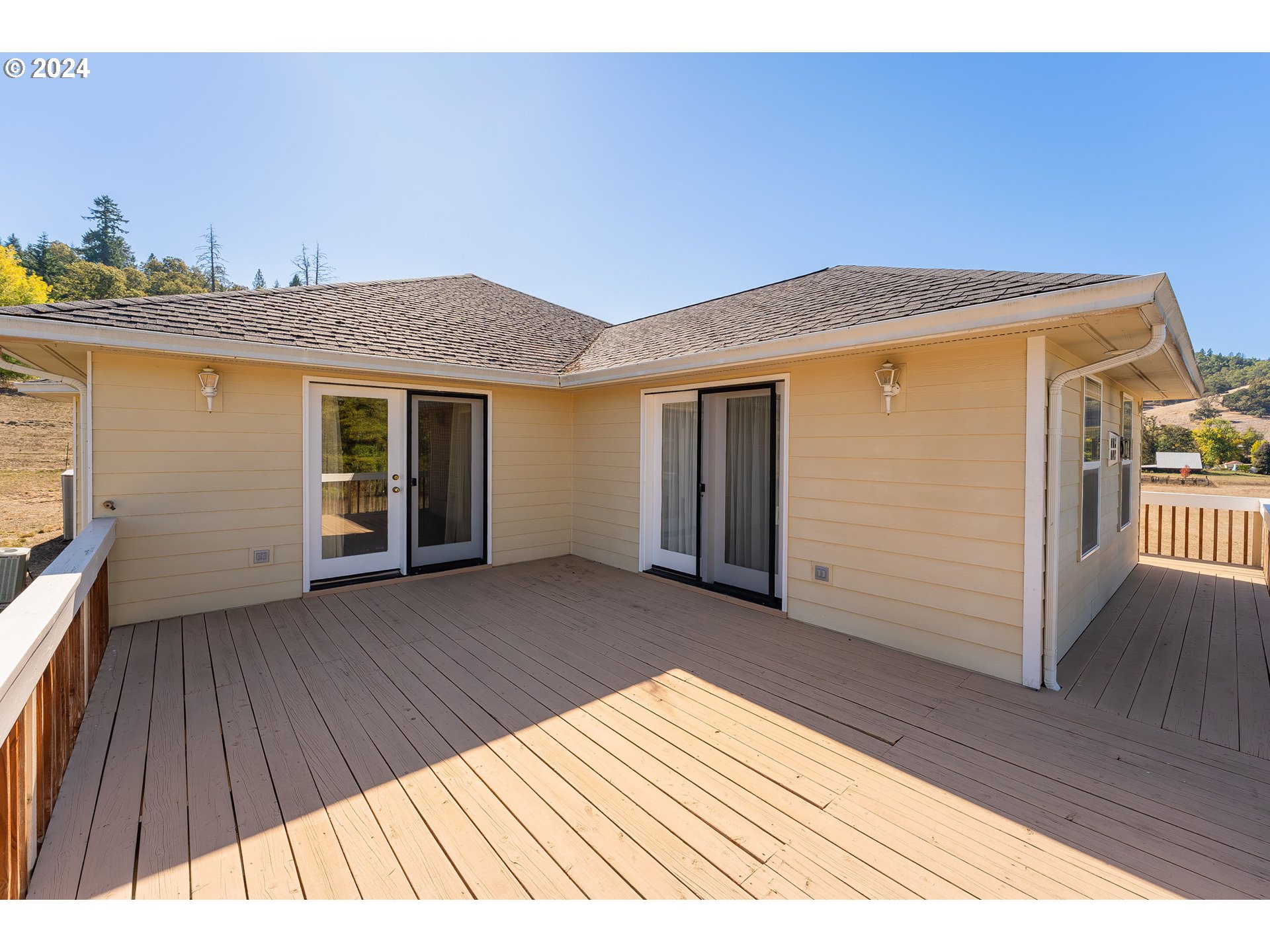 18235 Dixonville Road Roseburg, OR 97470 - Photo 40 of 40