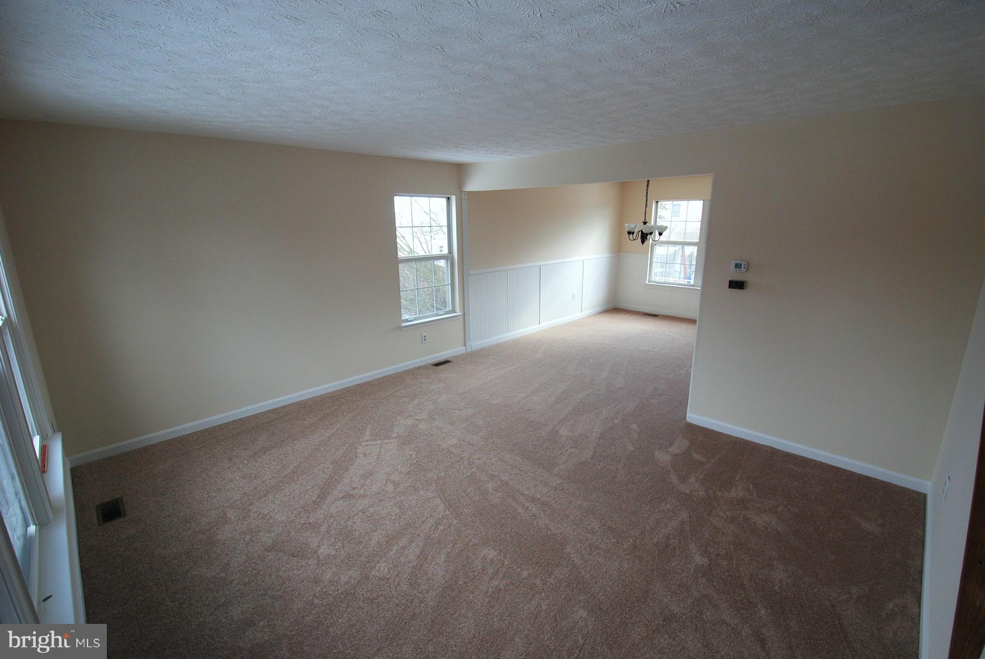 204 Alpine Meadow Road Winchester, VA 22602 - Photo 3 of 30 Living Room