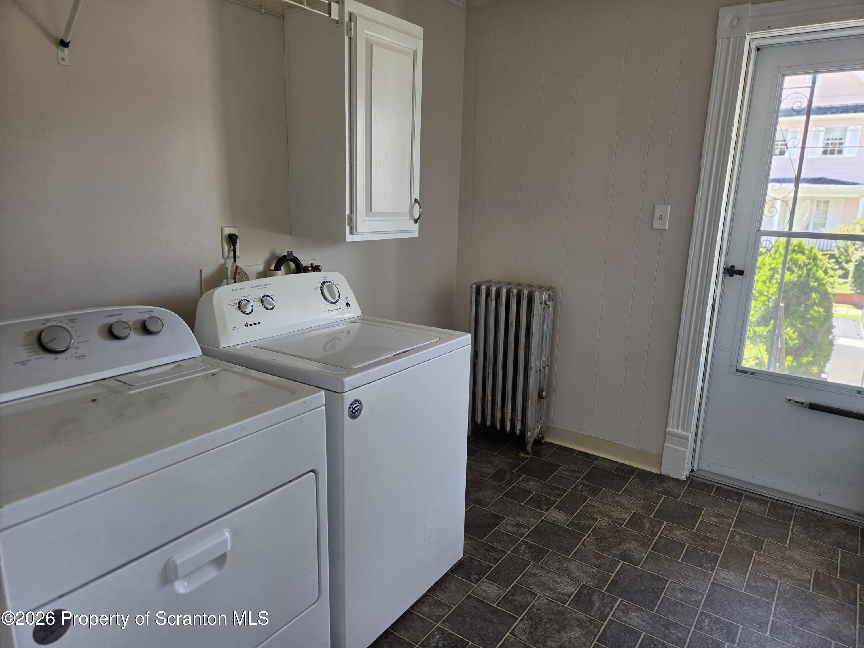 409 Butler Street Dunmore, PA 18512 - Photo 14 of 33 Laundry 1st