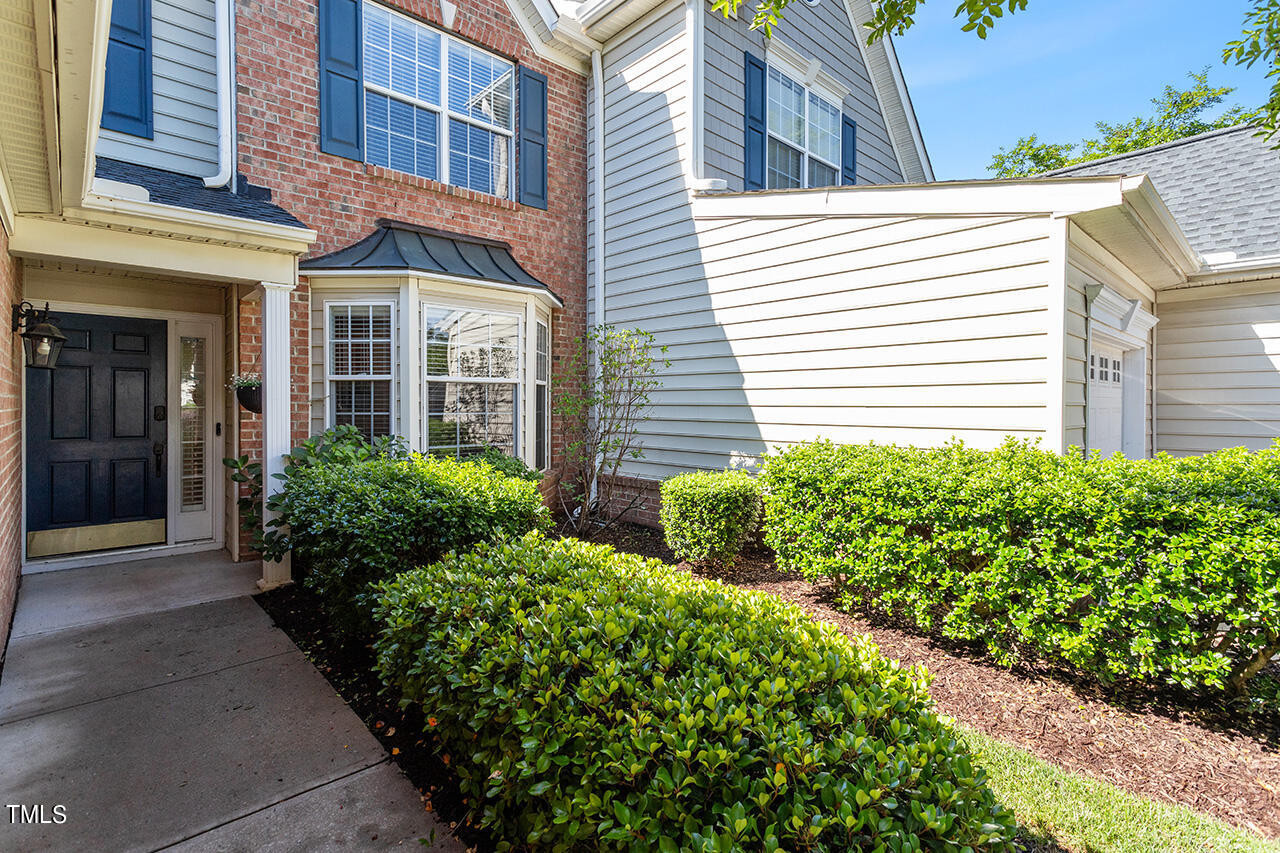 10144 Mizner Lane Raleigh, NC 27617 - Photo 4 of 35 10144 Mizner Lane_04
