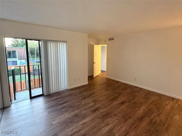 $255,000 | 1406 Park Shore Circle, Unit 3, Fort Myers, FL 33901