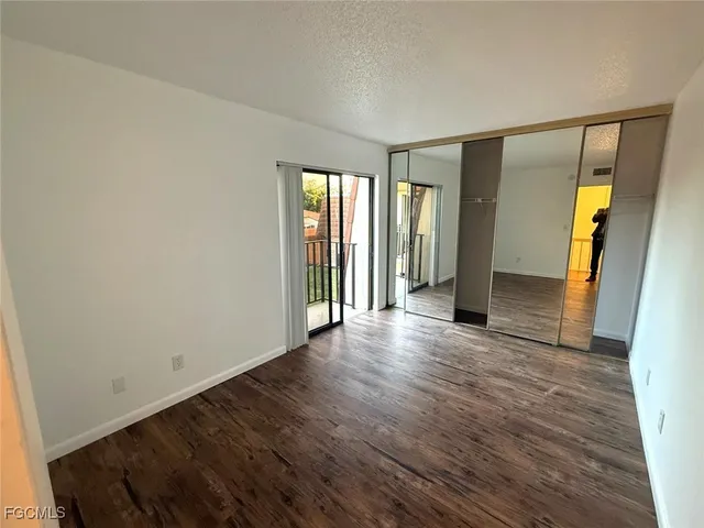 $255,000 | 1406 Park Shore Circle, Unit 3, Fort Myers, FL 33901