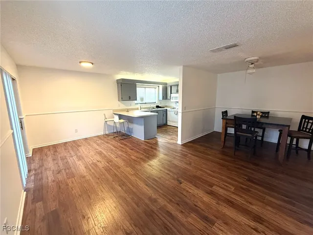 $255,000 | 1406 Park Shore Circle, Unit 3, Fort Myers, FL 33901