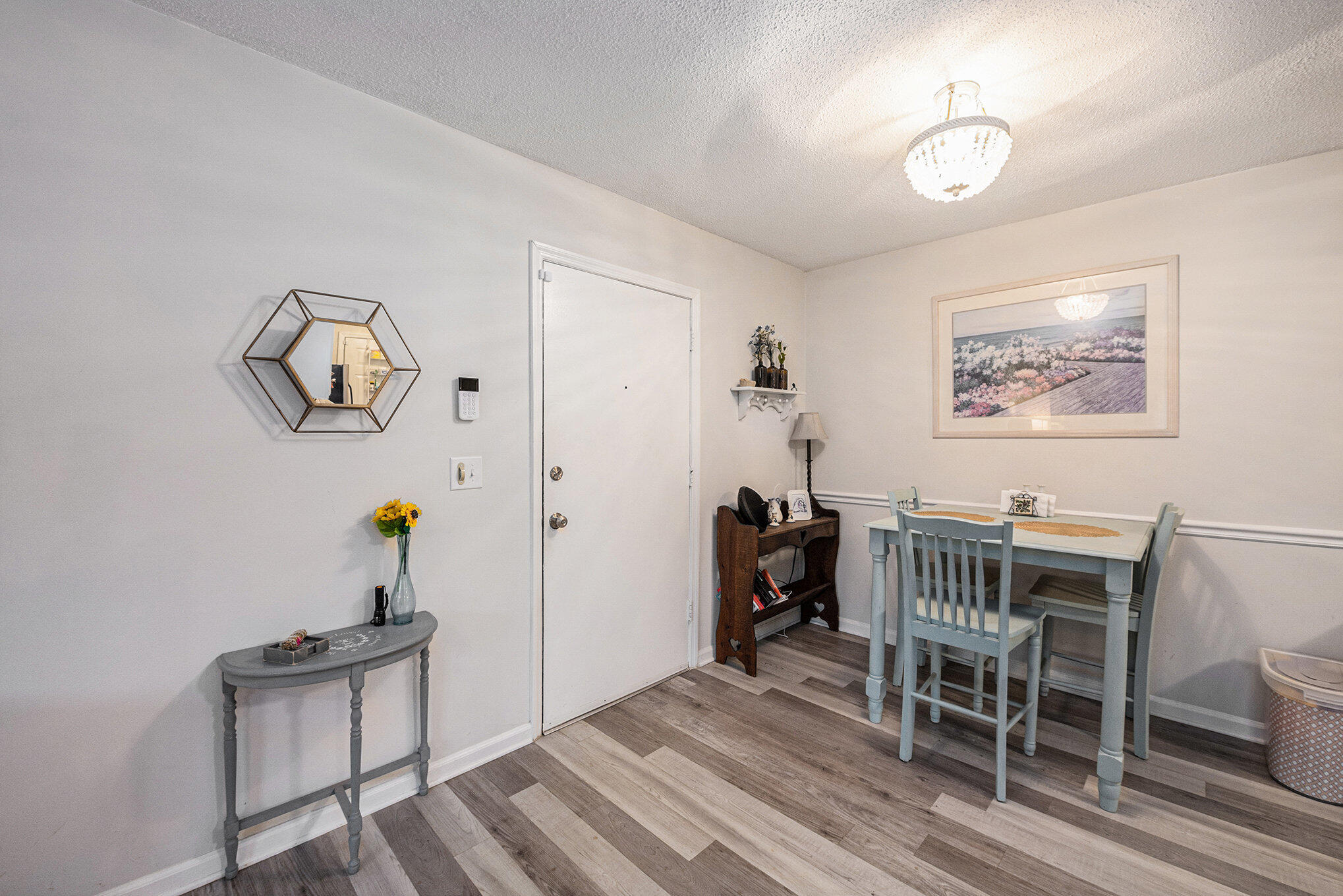 1402 Camp Road, Unit 9G Charleston, SC 29412 - Photo 6 of 19 006_file_428