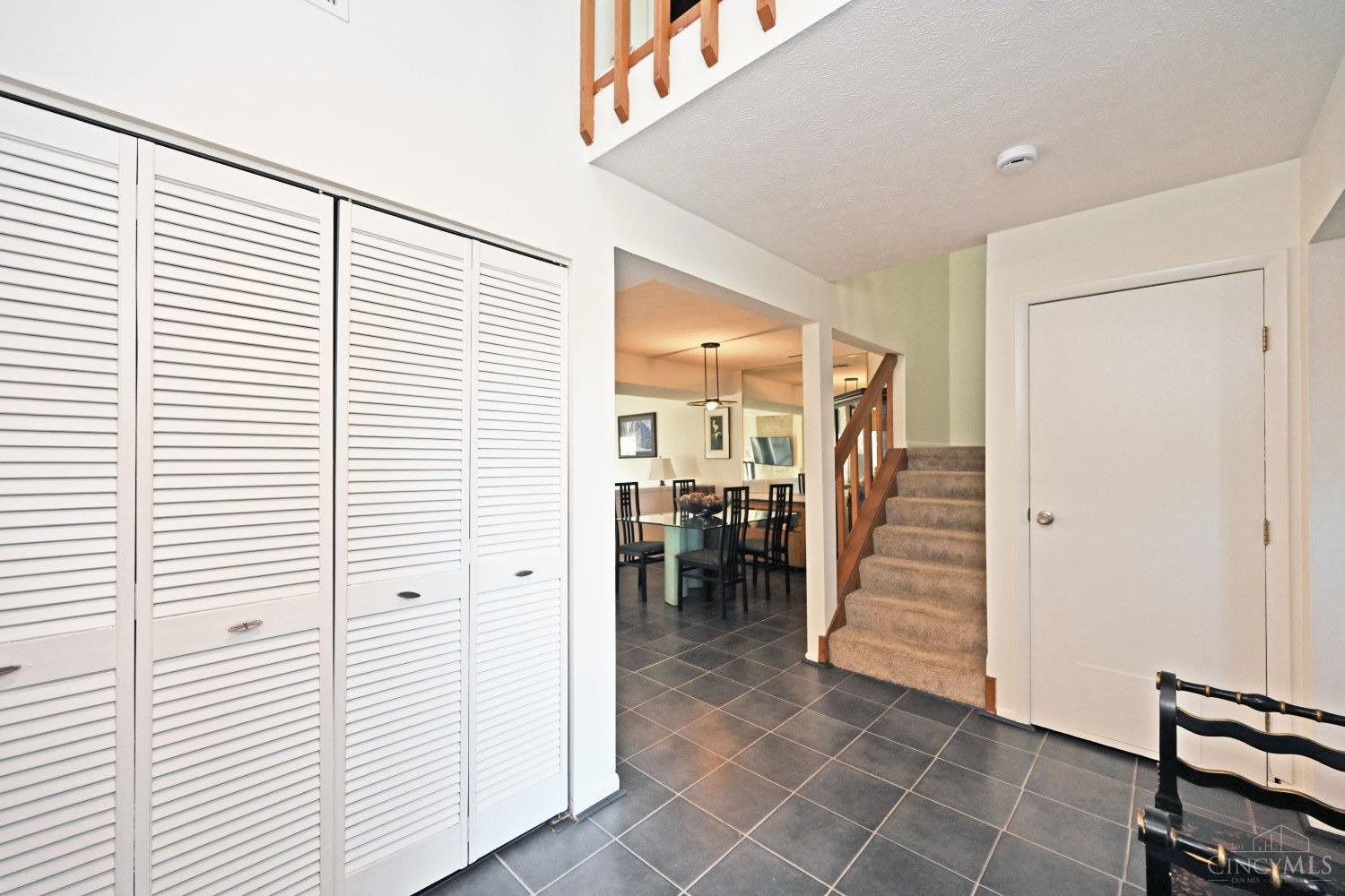 7288 East Galbraith Road, Unit 28 Cincinnati, OH 45243 - Photo 8 of 23 Gallery Image 8