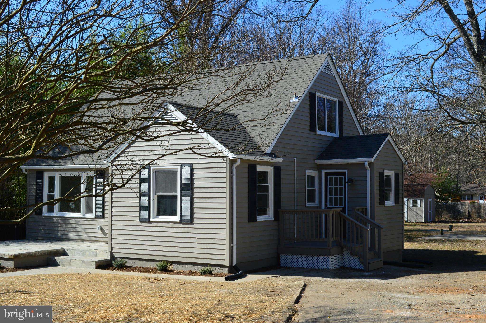 38 Brookfield Road Pasadena, MD 21122 - Photo 2 of 29 Exterior (Front)