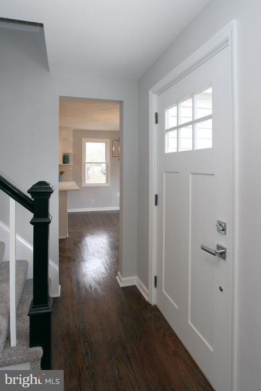 38 Brookfield Road Pasadena, MD 21122 - Photo 11 of 29 Interior (General)