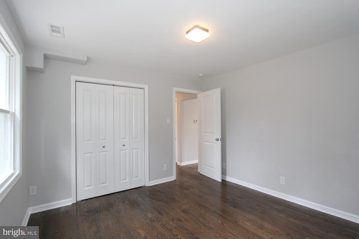 38 Brookfield Road Pasadena, MD 21122 - Photo 17 of 29 Bedroom