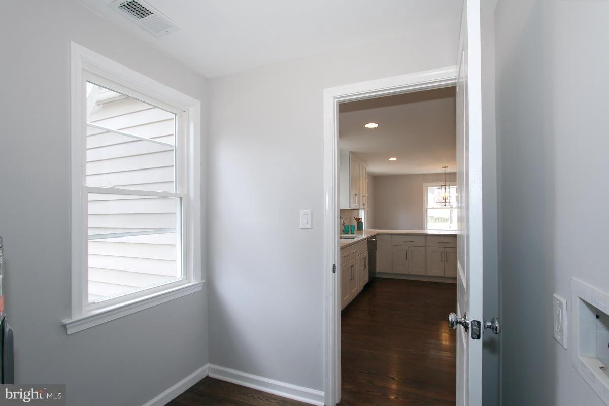38 Brookfield Road Pasadena, MD 21122 - Photo 21 of 29 Bedroom