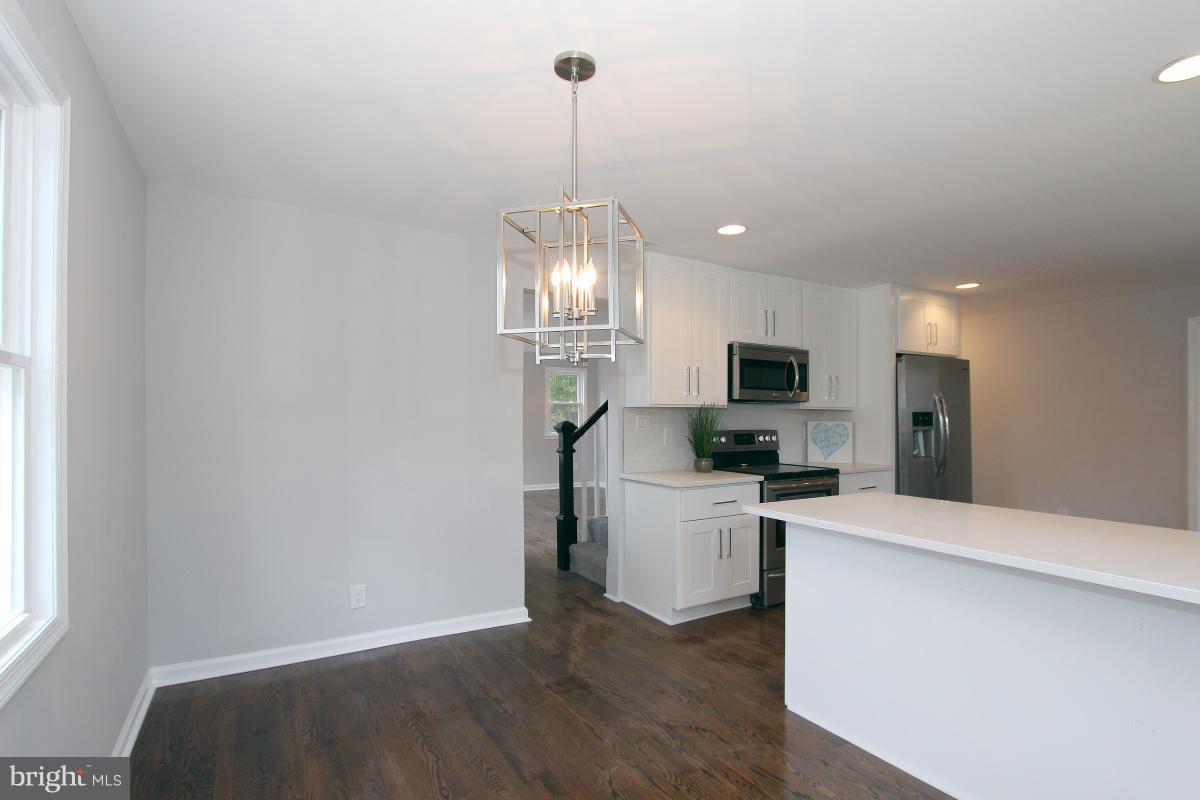 38 Brookfield Road Pasadena, MD 21122 - Photo 4 of 29 Kitchen