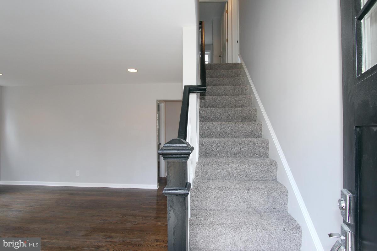 38 Brookfield Road Pasadena, MD 21122 - Photo 10 of 29 Interior (General)