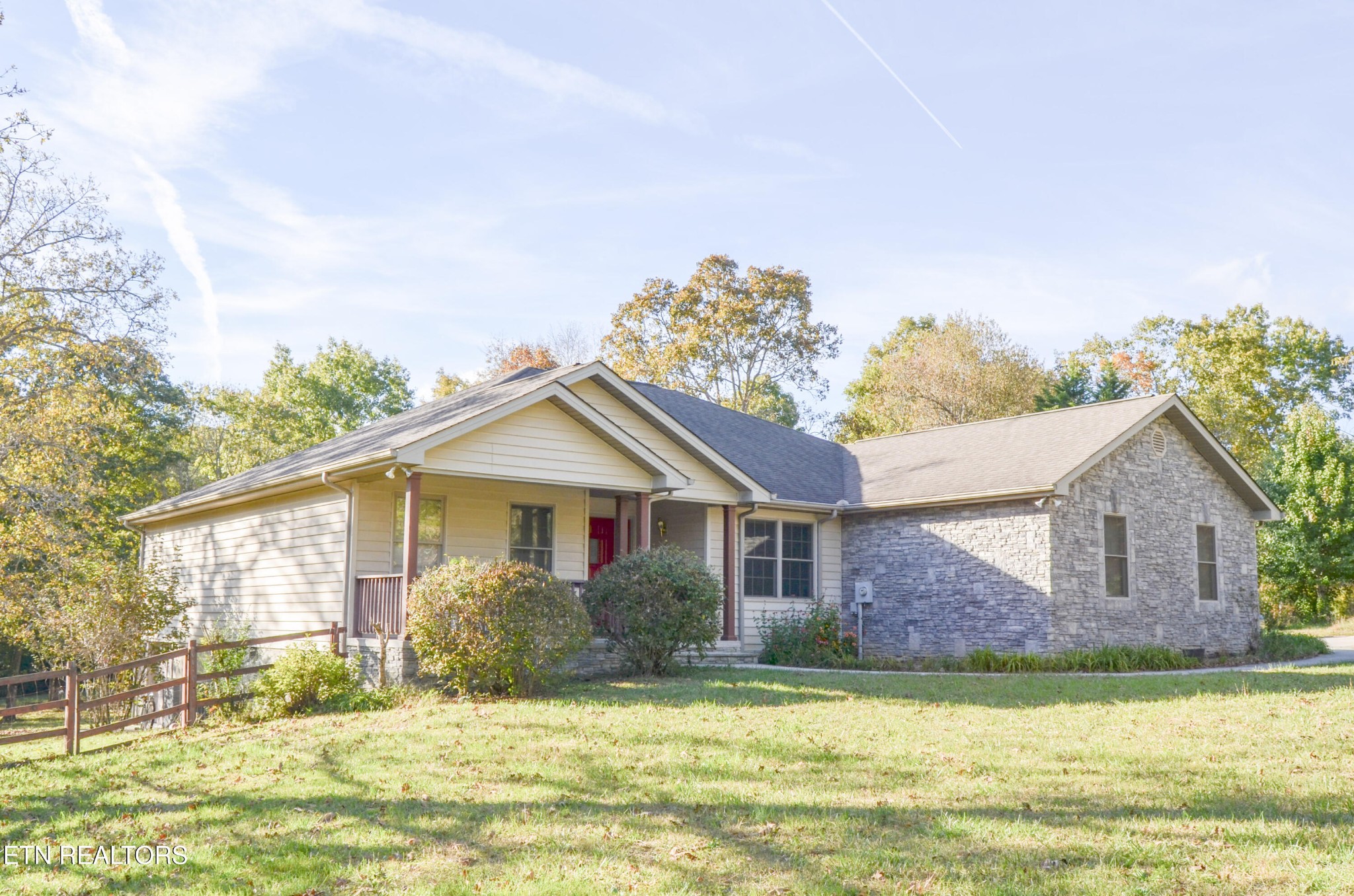 915 Stone Loop Crossville, TN 38571 - Photo 2 of 59 Gallery Image 2