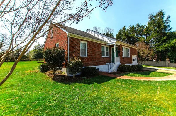 $285,000 | 6020 Piedmont Place, Lynchburg, VA 24502