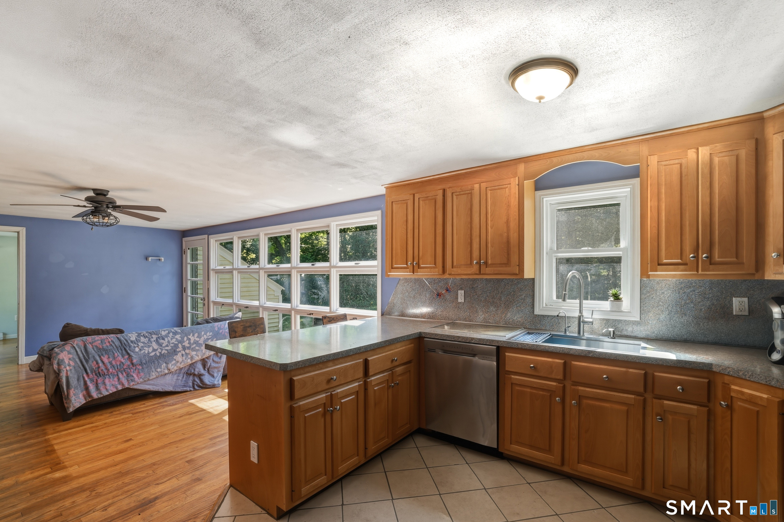 631 Warrenville Road Mansfield, CT 06250 - Photo 13 of 28