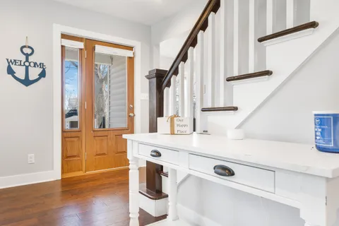 $995,000 | 812 Van Slyke Drive, Fontana, WI 53125