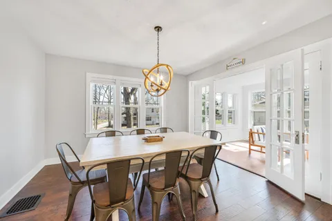 $995,000 | 812 Van Slyke Drive, Fontana, WI 53125