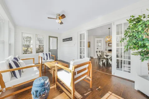 $995,000 | 812 Van Slyke Drive, Fontana, WI 53125