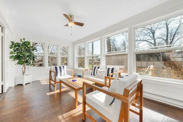 $995,000 | 812 Van Slyke Drive, Fontana, WI 53125