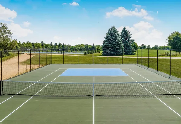 $995,000 | 812 Van Slyke Drive, Fontana, WI 53125