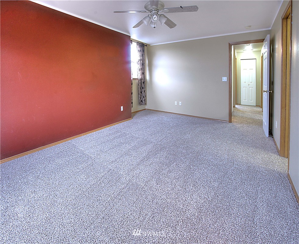 447 Hackmann Street Buckley, WA 98321 - Photo 11 of 21 Gallery Image 11