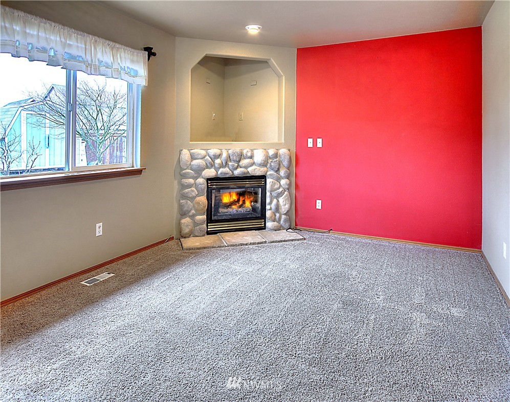447 Hackmann Street Buckley, WA 98321 - Photo 6 of 21 Gallery Image 6