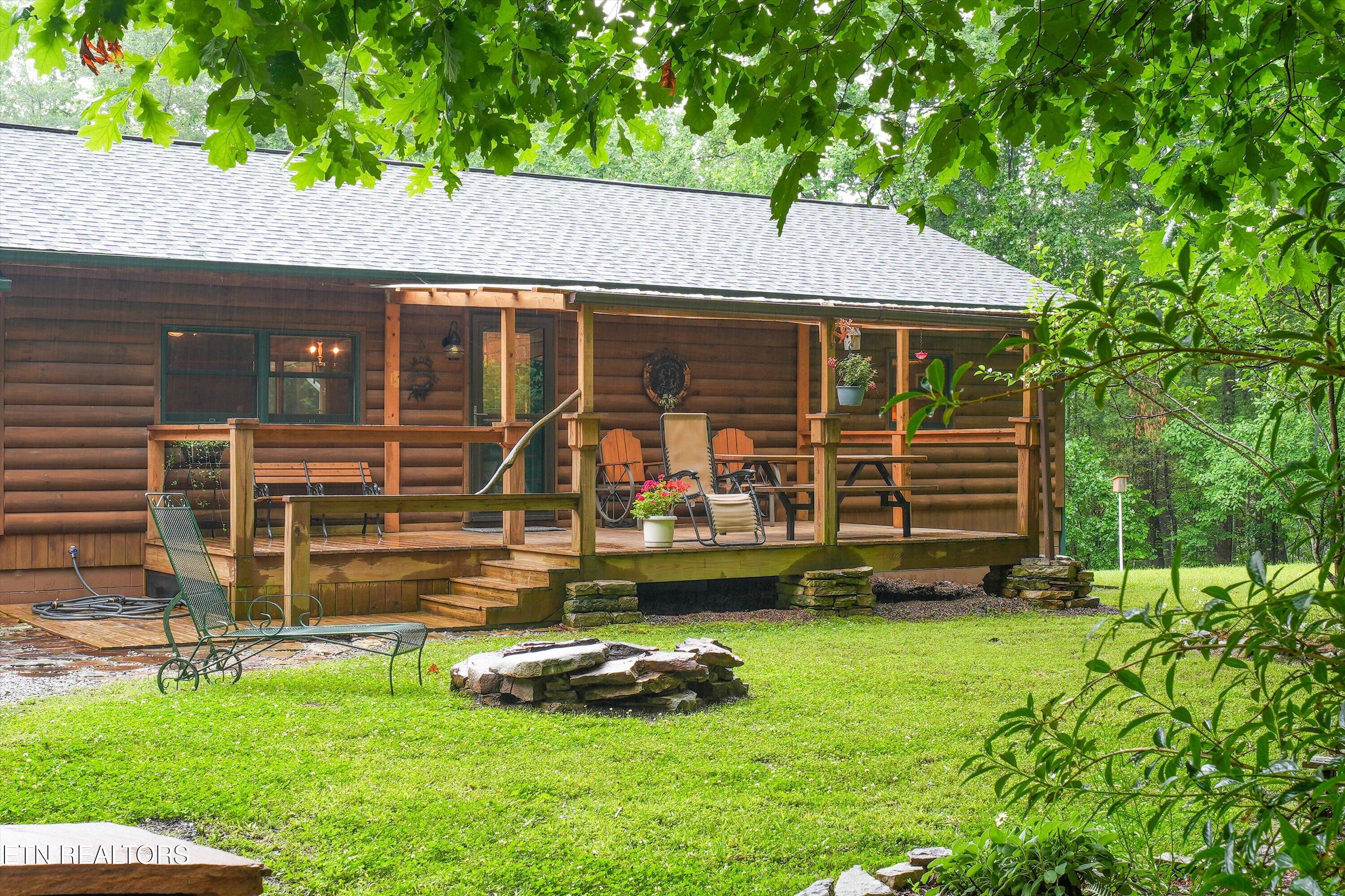 05-7043 Dogwood Rd45