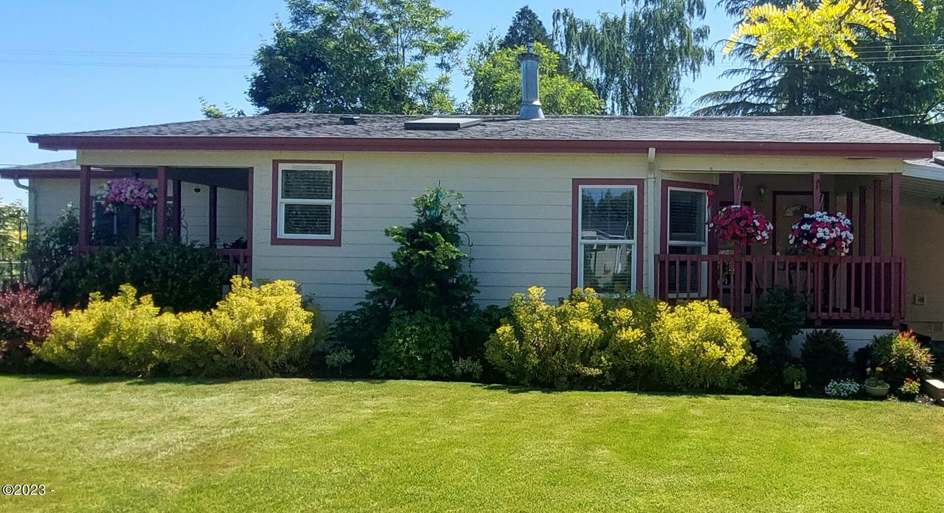655 Northeast Burnett Road McMinnville, OR 97128 - Photo 1 of 44 Front Of Home