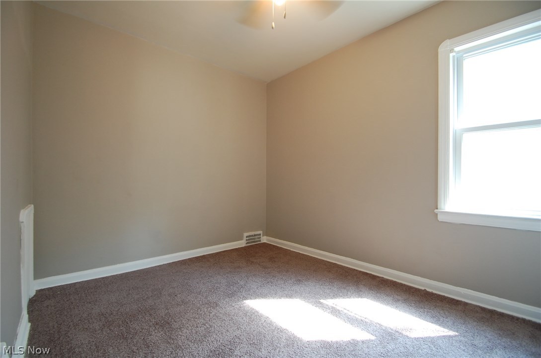 805 South Green Road Cleveland, OH 44121 - Photo 11 of 17