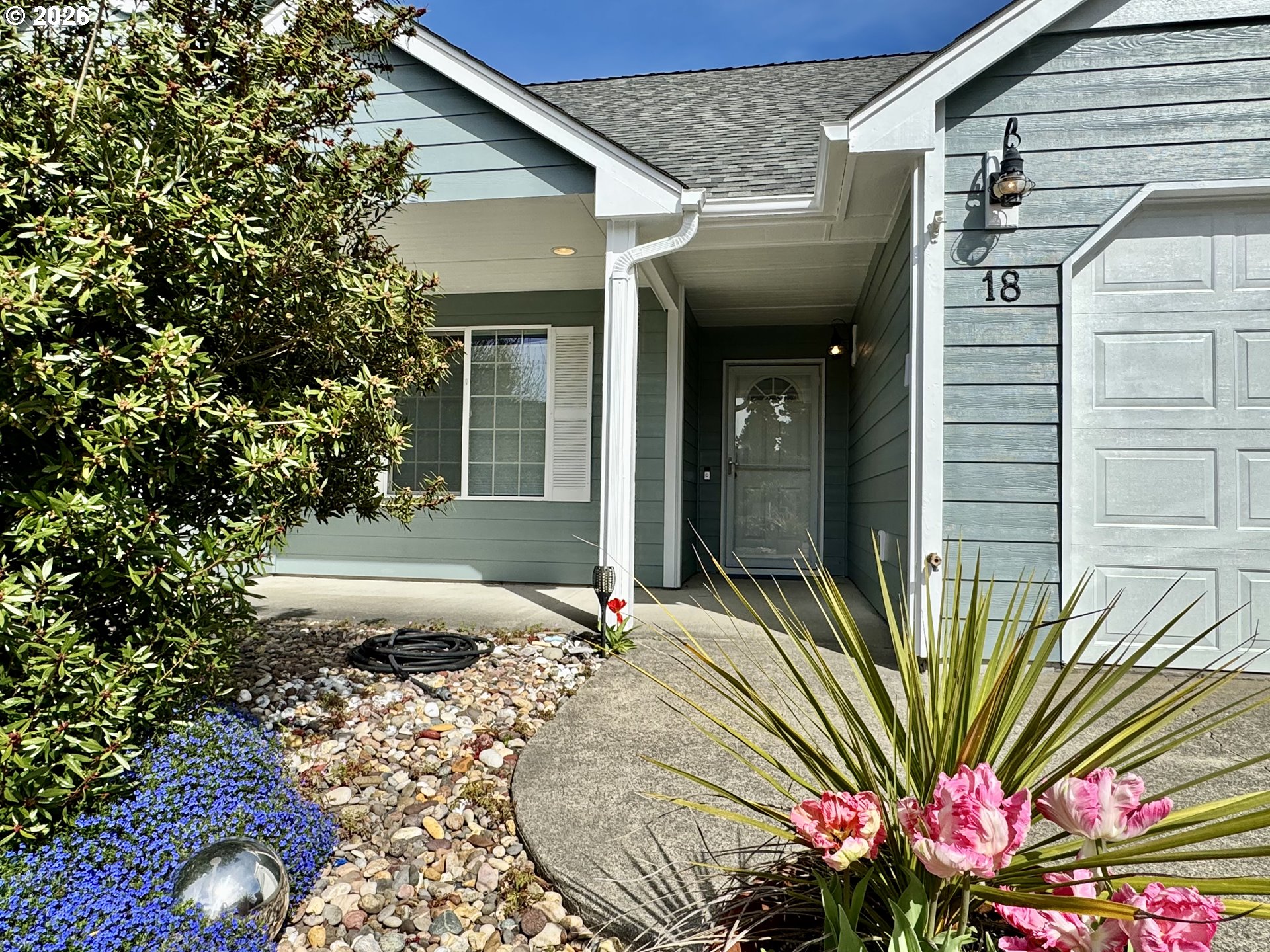 18 Mariners Lane Florence, OR 97439 - Photo 3 of 36