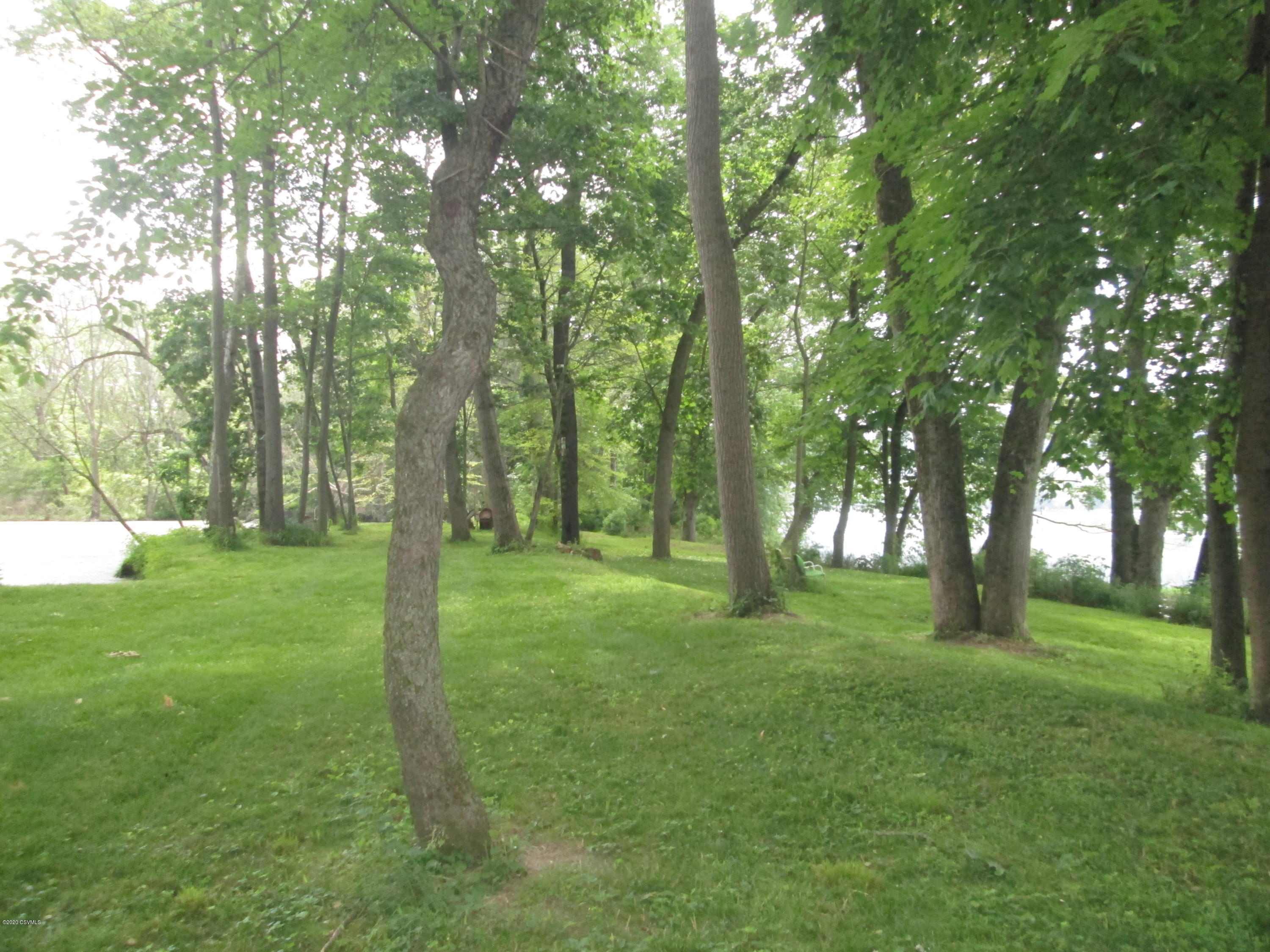 East Towpath Lane Berwick, PA 18603 - Photo 5 of 28