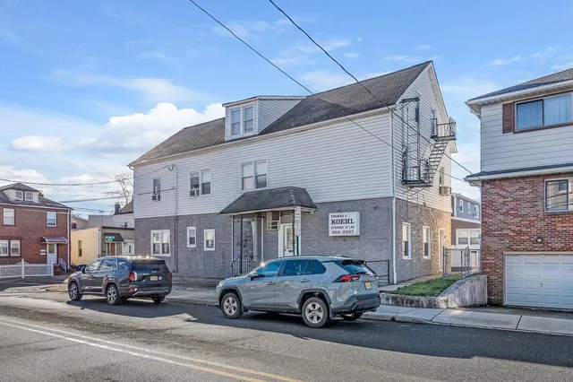 $1,499,000 | 781 2nd Street, Secaucus, NJ 07094
