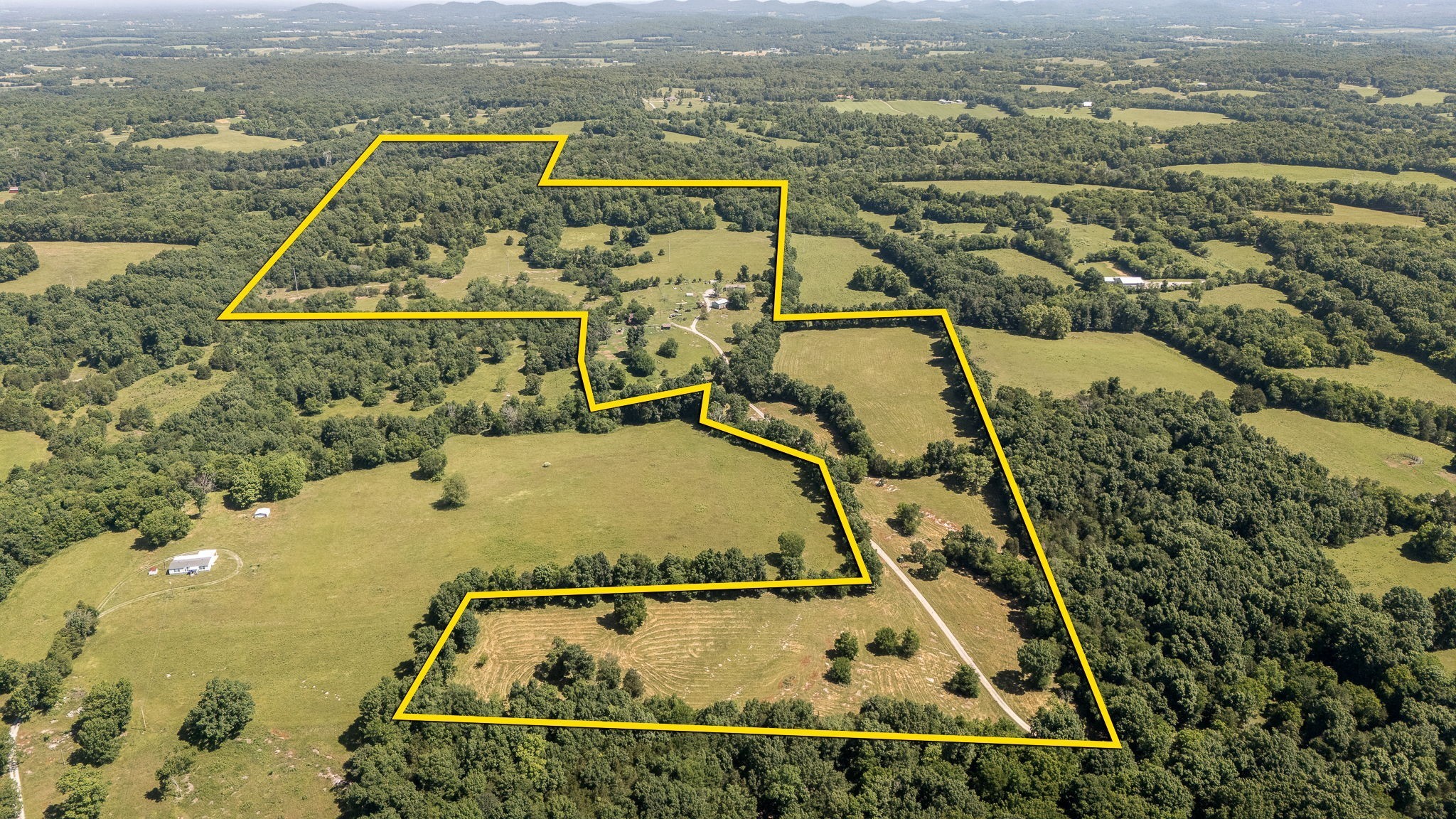 505 Philippi Road Wartrace, TN 37183 - Photo 9 of 79 Gallery Image 9
