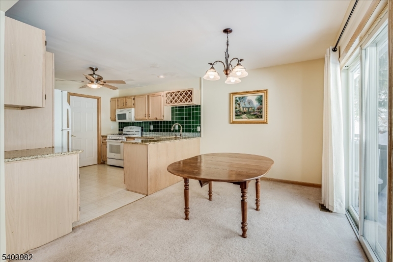 63 Meadow Pond Road Hamburg, NJ 07419 - Photo 12 of 28