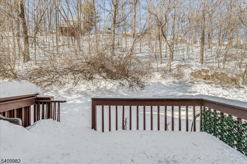 63 Meadow Pond Road Hamburg, NJ 07419 - Photo 24 of 28