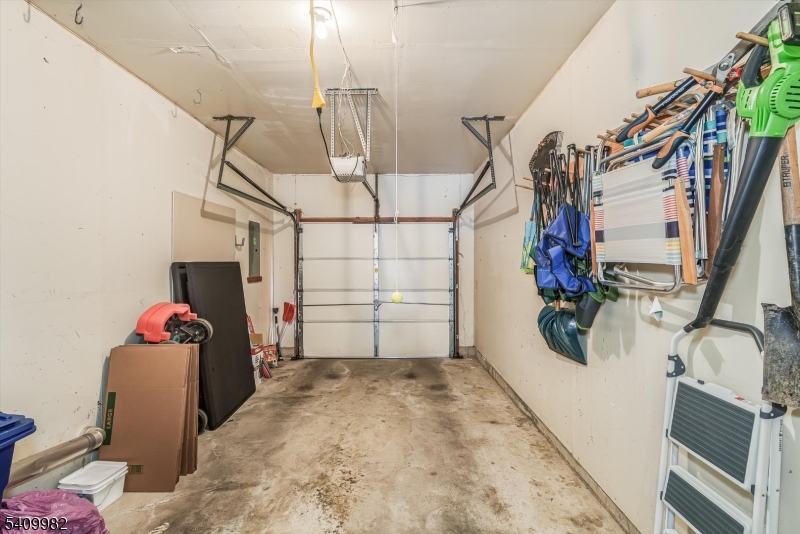 63 Meadow Pond Road Hamburg, NJ 07419 - Photo 27 of 28