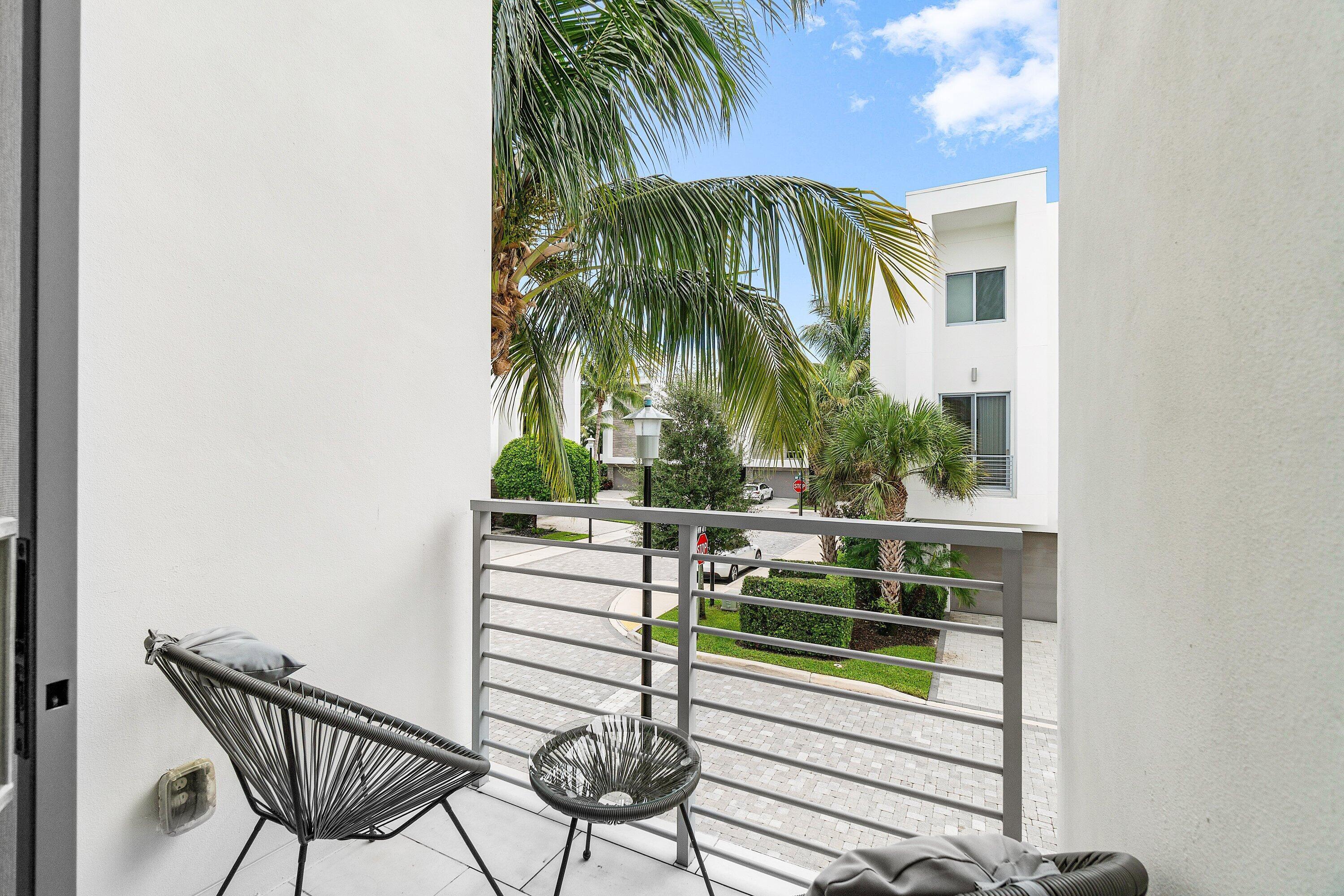 4053 Northwest 17th Way Boca Raton, FL 33431 - Photo 31 of 36 033-4053Northwest17thWay-BocaRaton-FL-33