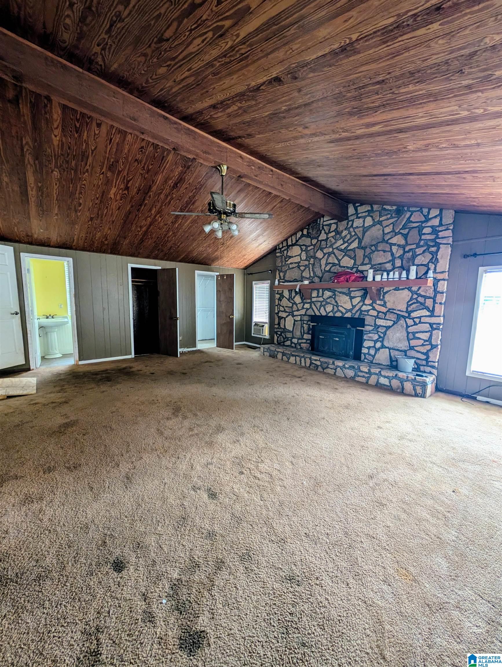 9846 Ellis Road Warrior, AL 35180 - Photo 2 of 16
