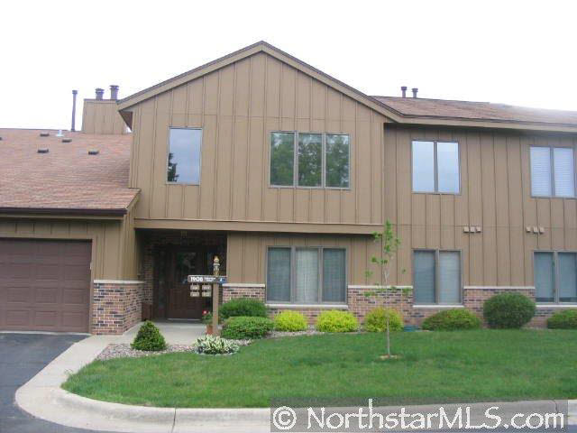 1908 Lakeview Court Southwest, Unit D2 Rochester, MN 55902 - Photo 1 of 10