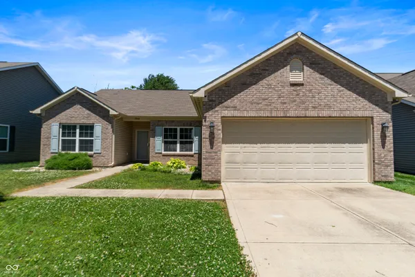 $300,000 | 5844 Edelle Drive, Indianapolis, IN 46237