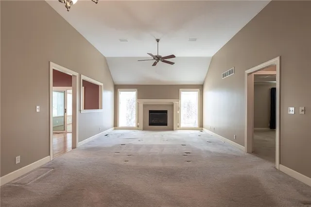 $425,000 | 913 Southwest Lauren Court, Lee's Summit, MO 64081