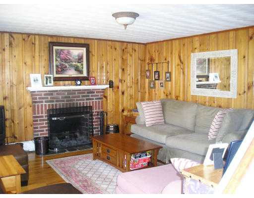 2 Sheridan Road Bedford, MA 01730 - Photo 3 of 6 Gallery Image 3
