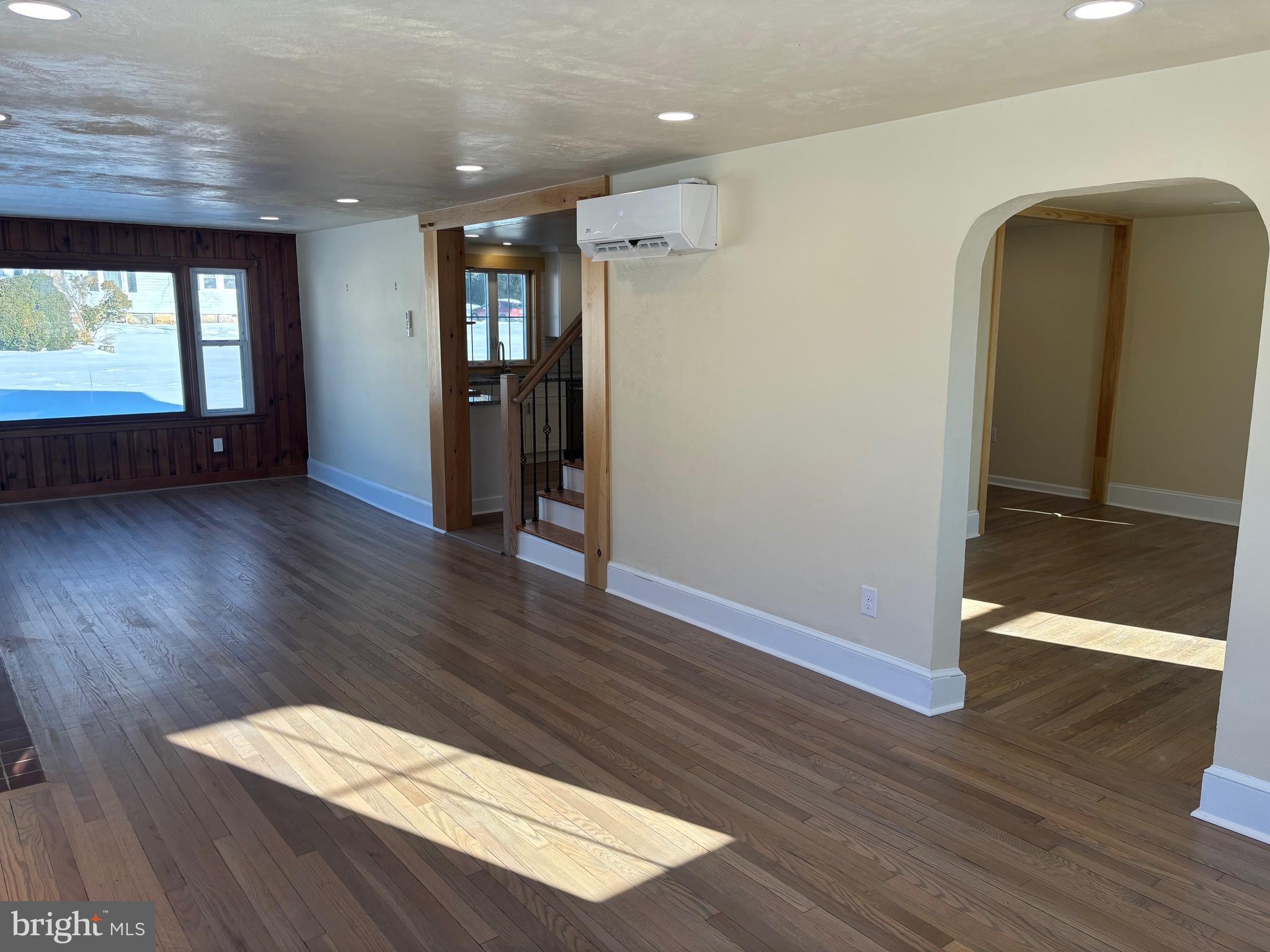 271 England Creamery Road North East, MD 21901 - Photo 5 of 18 Living room