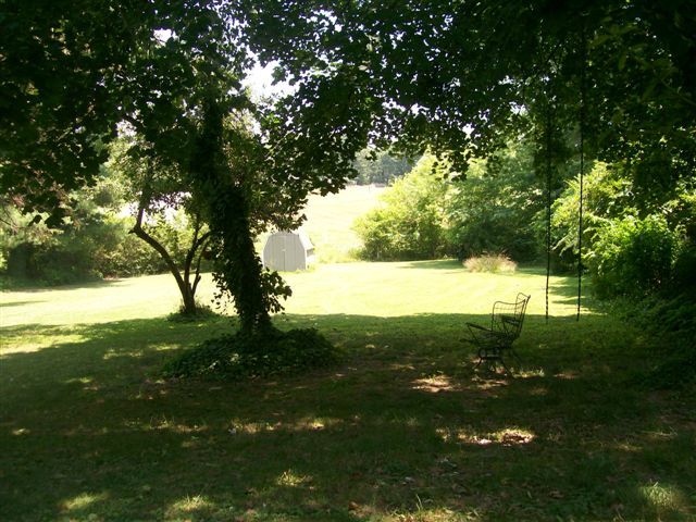 1938 Hope Road Southwest Roanoke, VA 24018 - Photo 5 of 23 100_1845