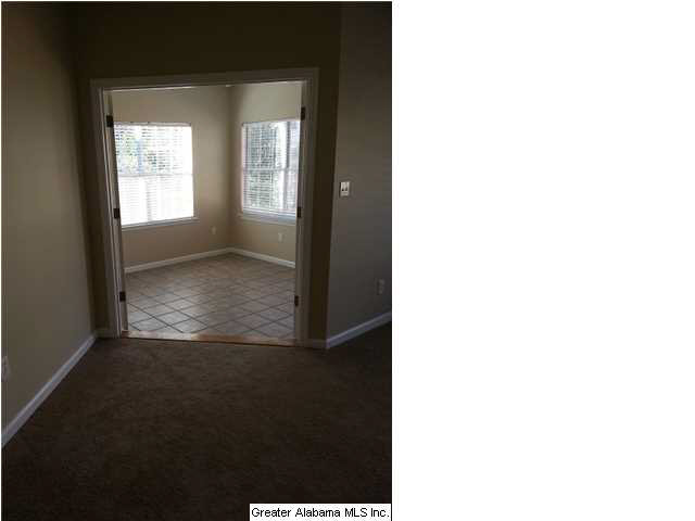 100 Cambridge Pointe Circle Alabaster, AL 35007 - Photo 3 of 12