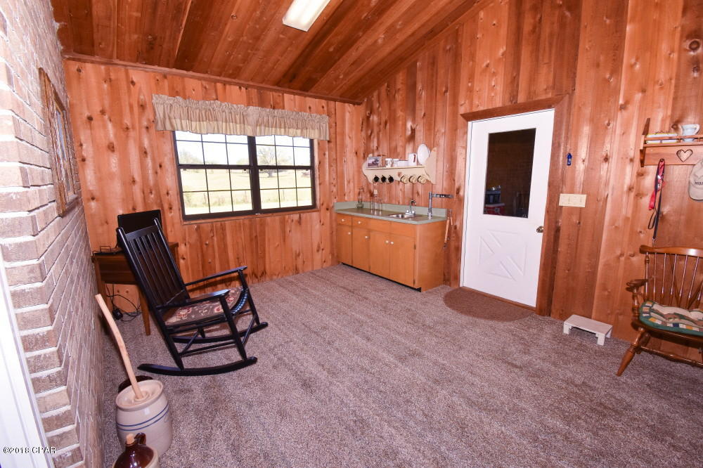 4735 Mathis Lane Vernon, FL 32462 - Photo 16 of 50 Gallery Image 16