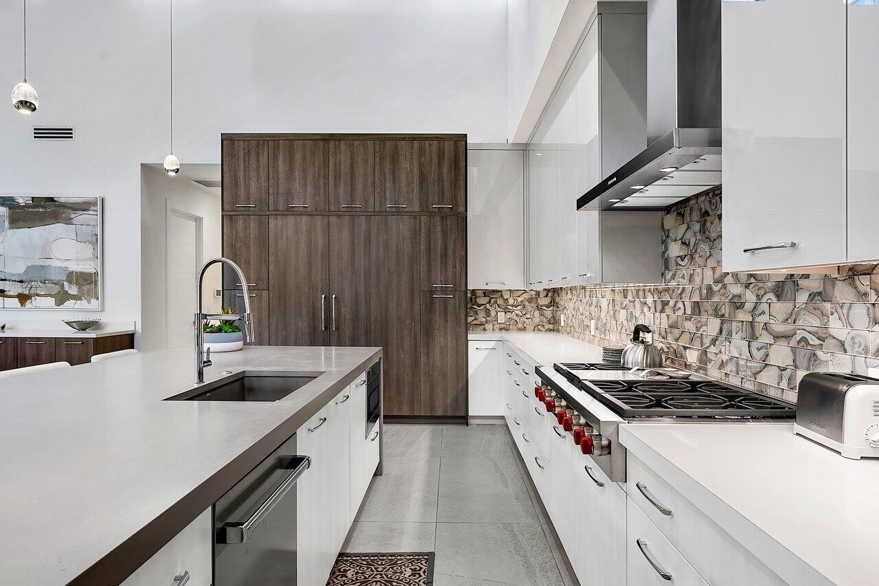 200 Northeast 7th Street Boca Raton, FL 33432 - Photo 12 of 51 012-200Northeast7thStreet-BocaRaton-FL-3