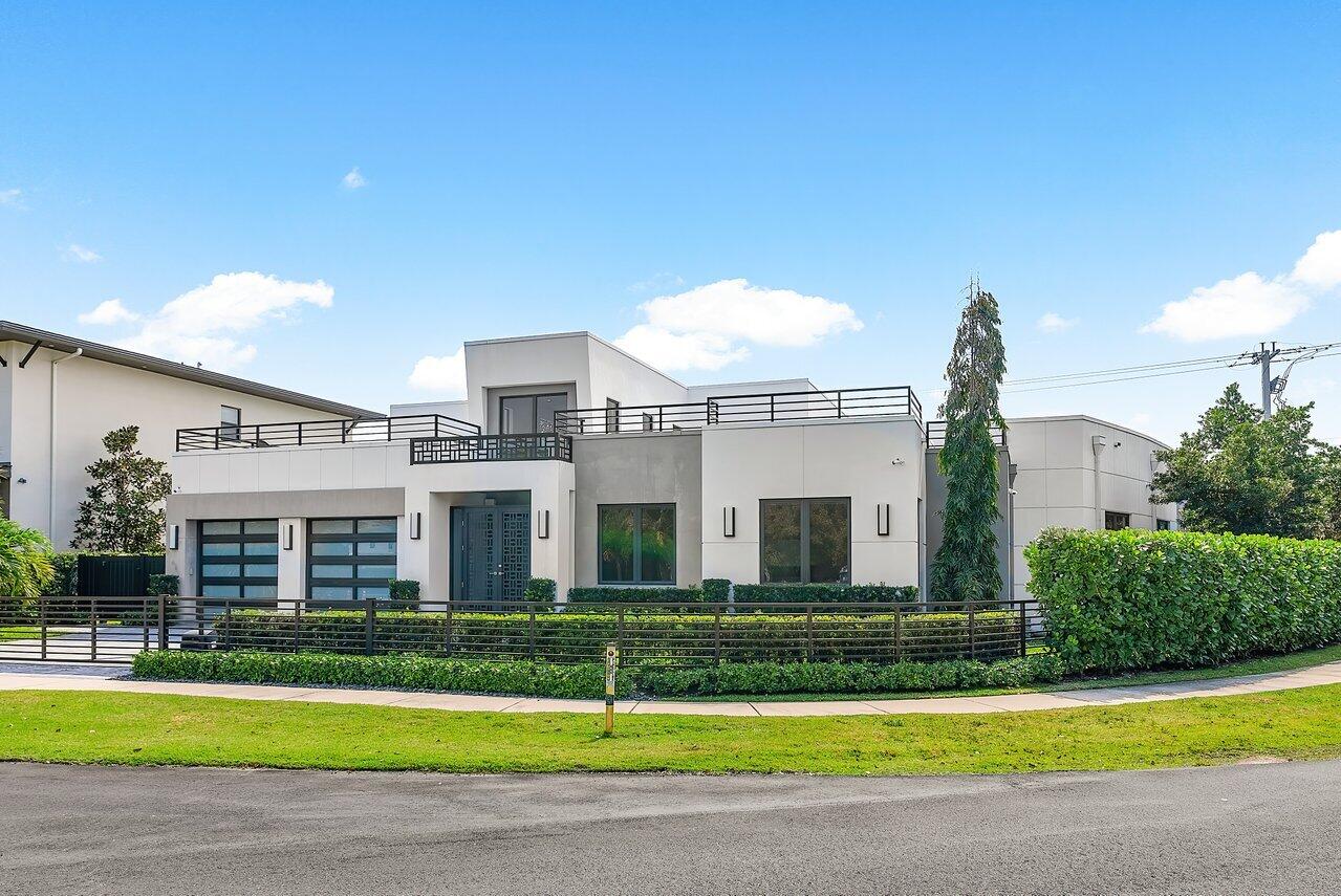 200 Northeast 7th Street Boca Raton, FL 33432 - Photo 3 of 51 003-200Northeast7thStreet-BocaRaton-FL-3