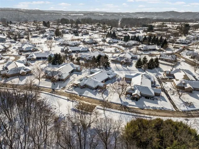 $257,000 | 141 Cambridge Drive, Harwick, PA 15049